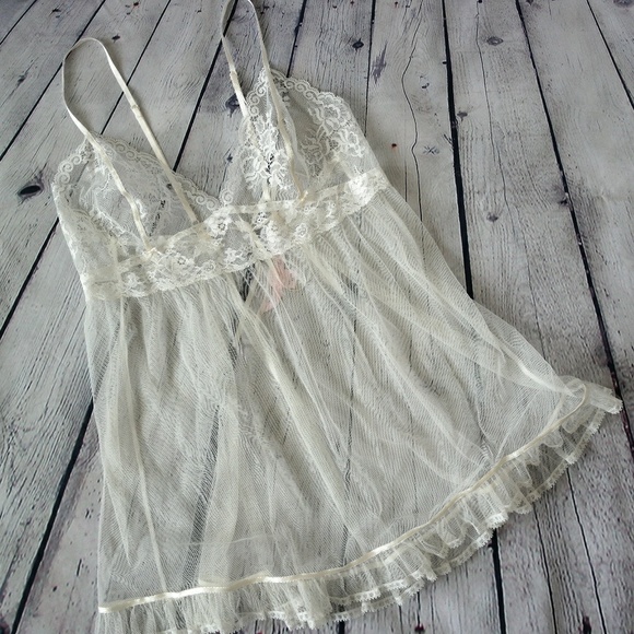 Victoria's Secret VTG Pink Label Bridal Lingerie M